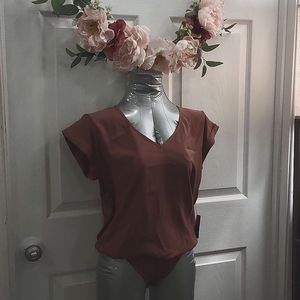 Satin V-neck dusty rose bodysuit size small